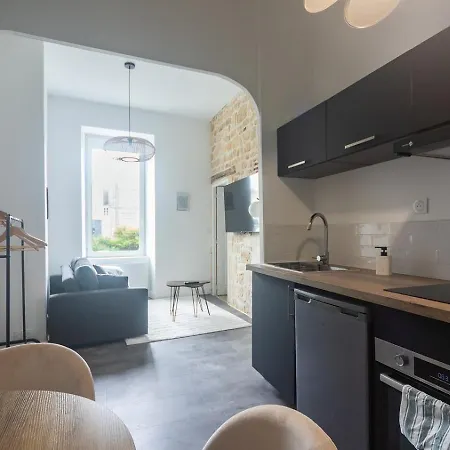 And Chill - Hammam & Videoprojecteur * Luçon