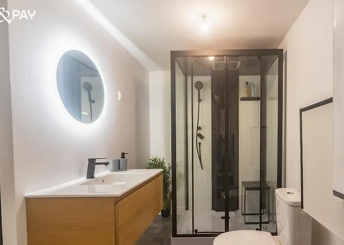 And Chill - Hammam & Videoprojecteur *